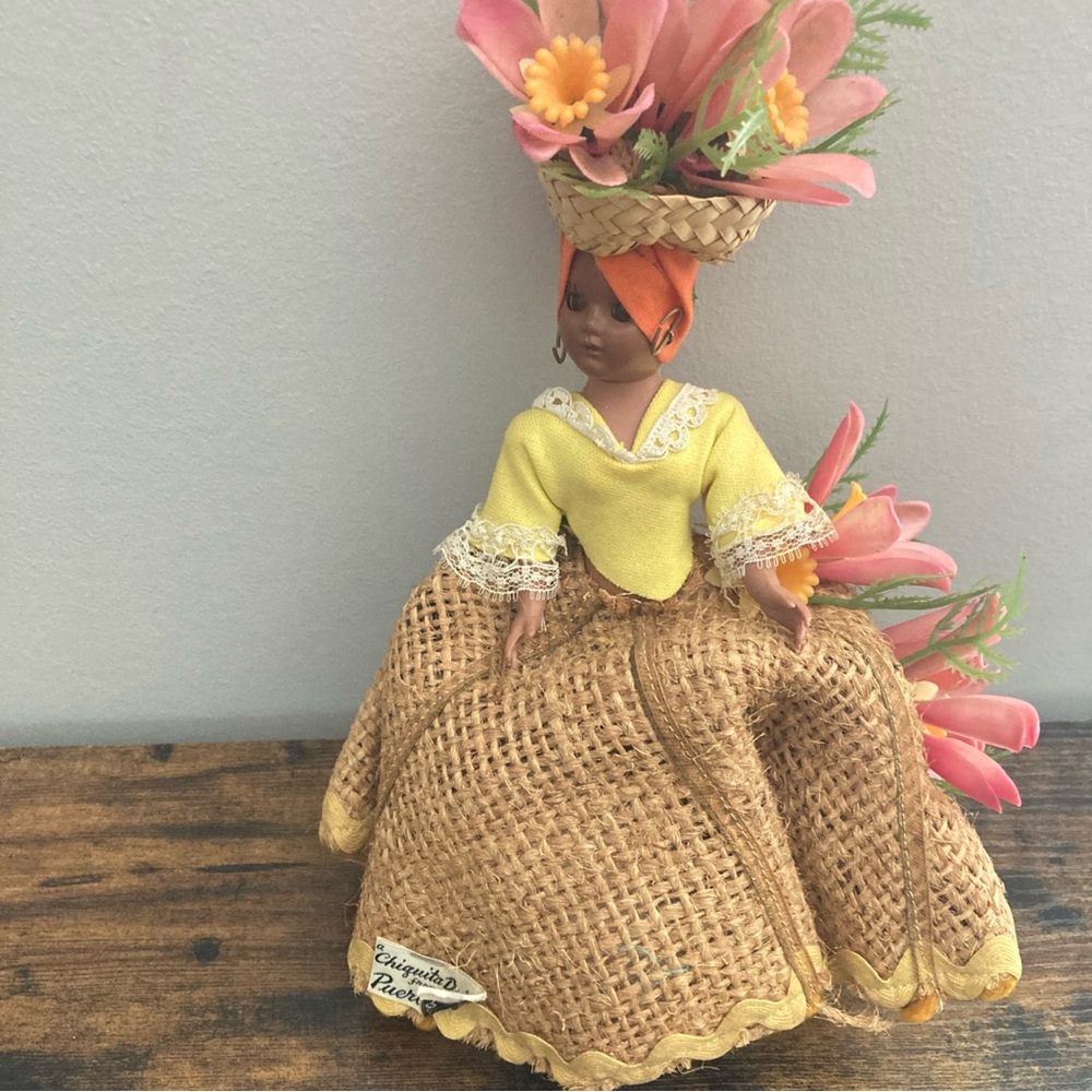 Vintage 1950’s Chiquita Doll Puerto Rico Head Dress Calypso Queen Souvenir